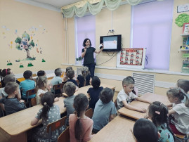 #Победа80 Патриотический час «Маленьким детям о большой войне» #Победа80 Патриотический час «Маленьким детям о большой войне».